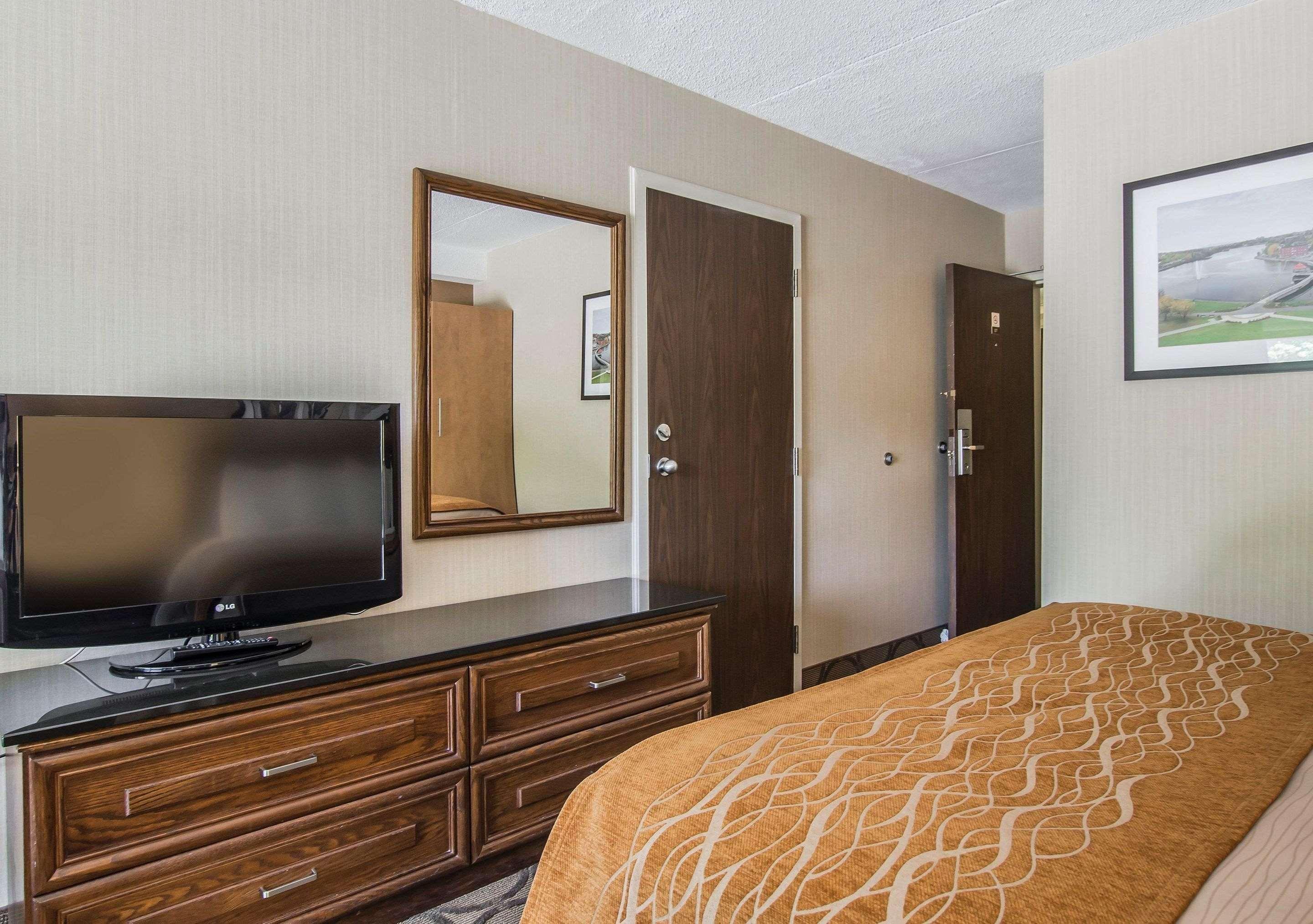 Comfort Inn שרברוק מראה חיצוני תמונה