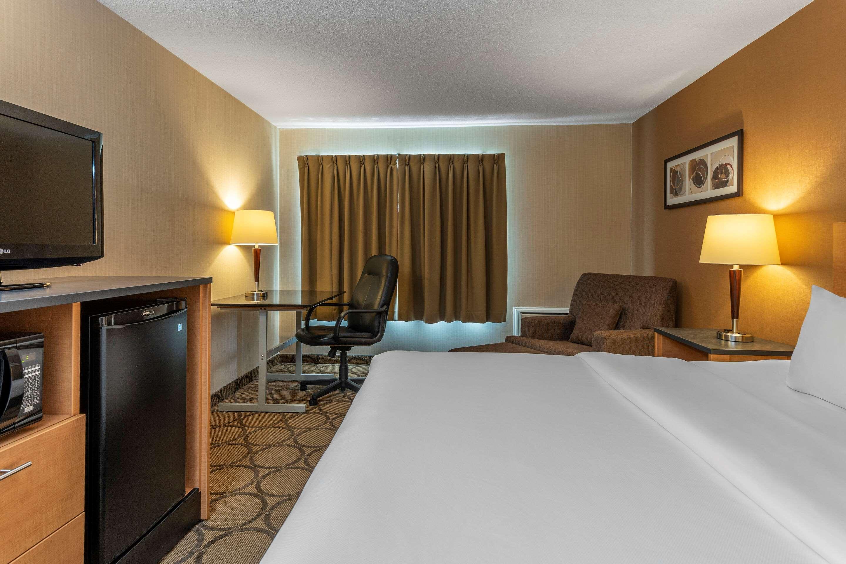 Comfort Inn שרברוק מראה חיצוני תמונה