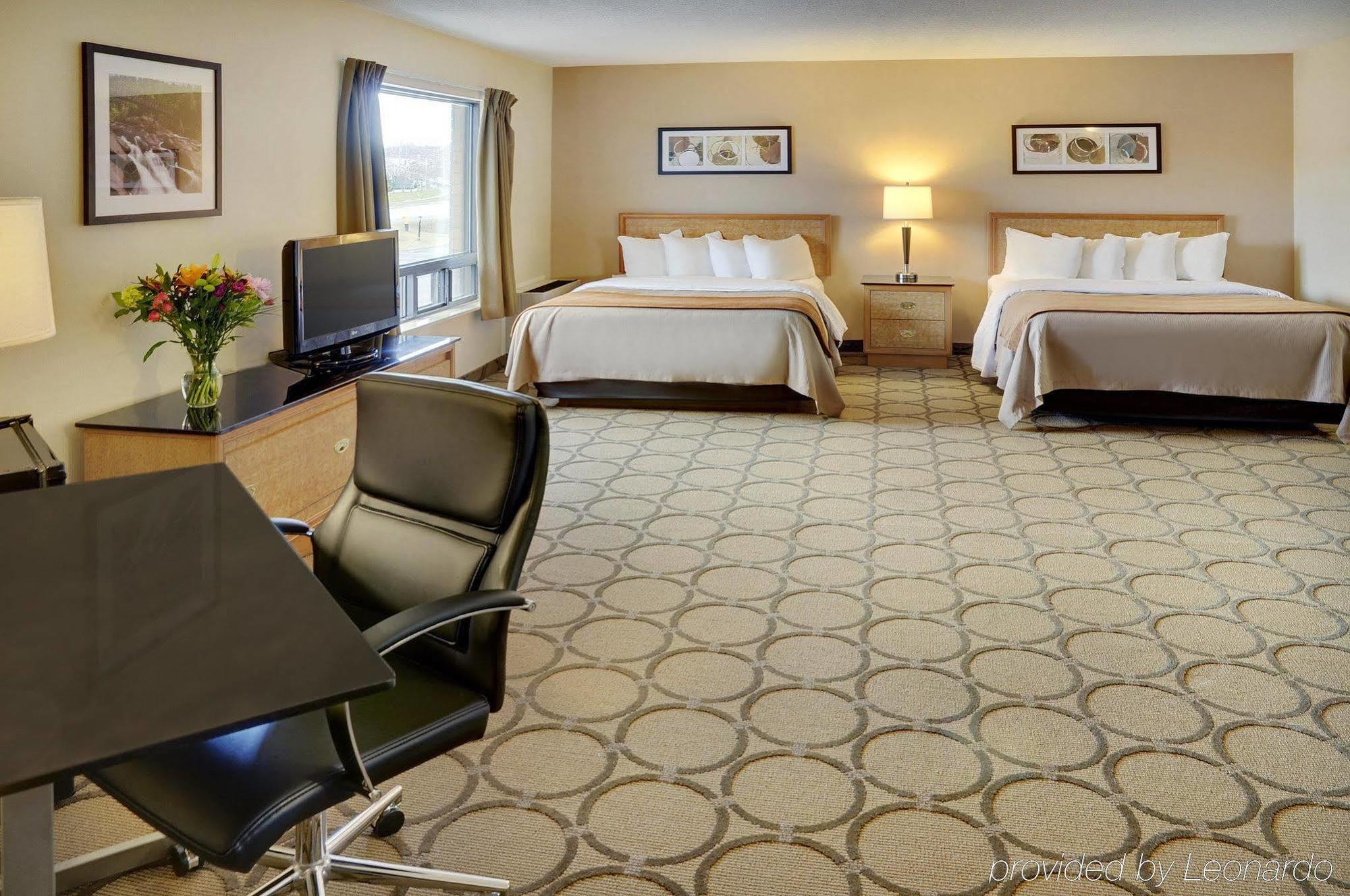 Comfort Inn שרברוק מראה חיצוני תמונה